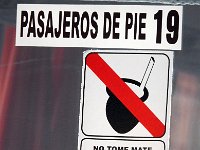 036 DSCN5714  Plakat w wagonie metra : nie wolno wnosiÄ herbaty Yerba mate.