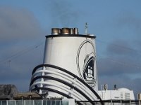 080 DSCN6099  Znak armatorski Holland America Line nawiązuje do czasów kiedy powstała w 1873 roku holenderska spółka woziła ludzi między Europą a Ameryką, najpierw żaglowcami a z czasem bardziej nowoczesnymi statkami.