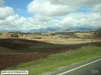 099 DSCN2071  Å»yzne ziemie ÅwiÄtej Doliny.