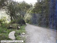 116 DSCN2225  Droga do Machu Picchu jest utwardzona,