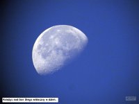 022 DSCN0283  KsiÄÅ¼yc nad San Diego widoczny w dzieÅ.